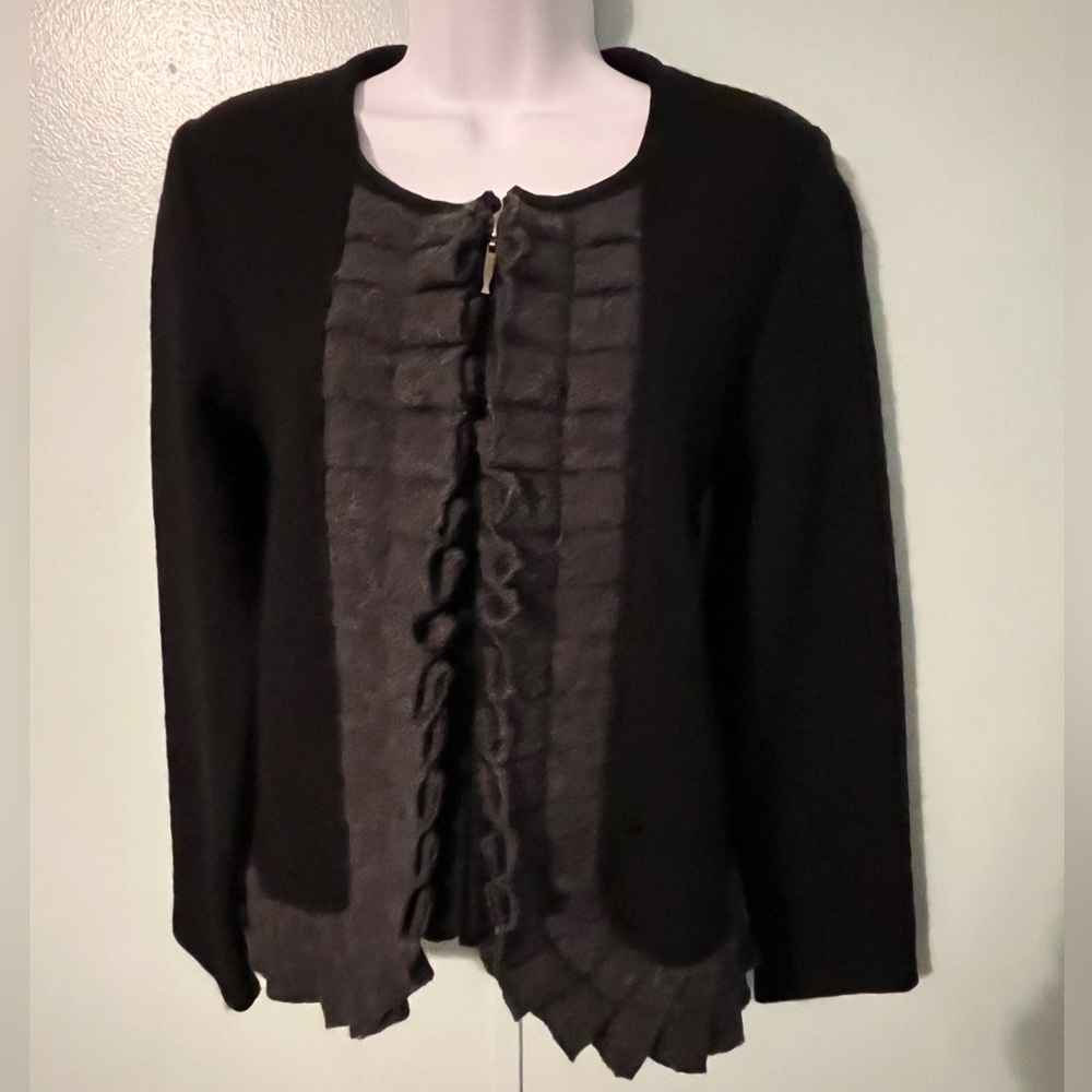 A Giannetti Coat 100%Wool Zip‎ Up Ruffles Black/Gray